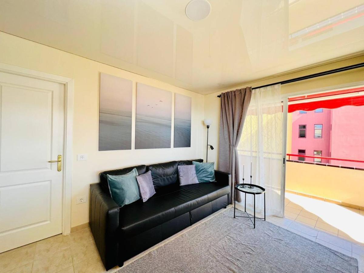 Cozy Beachfront Flat With Pool & Panoramic Sea View Terrace Lejlighed Puerto de Santiago  Eksteriør billede